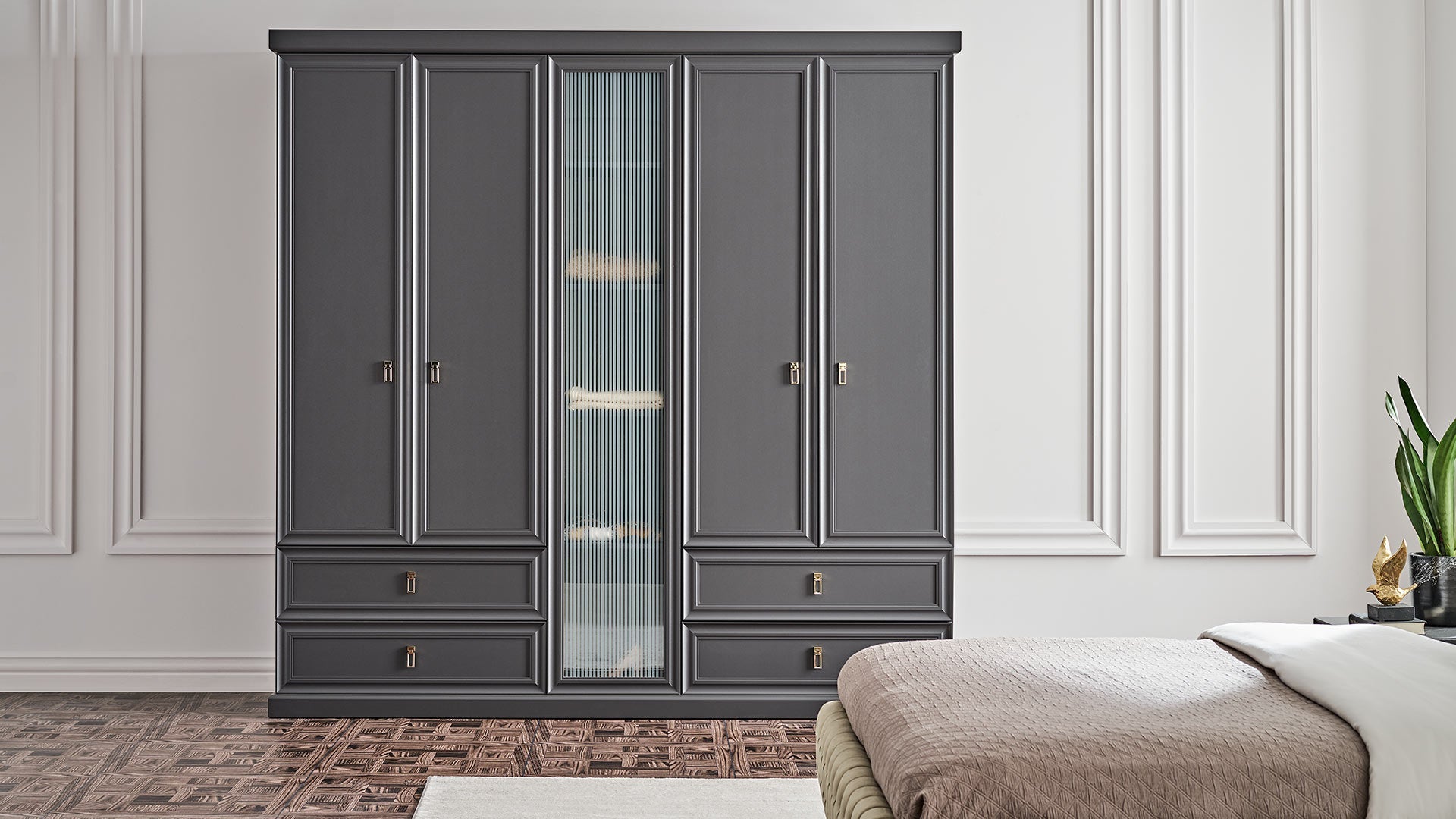 Lorenta 5 Door Wardrobe
