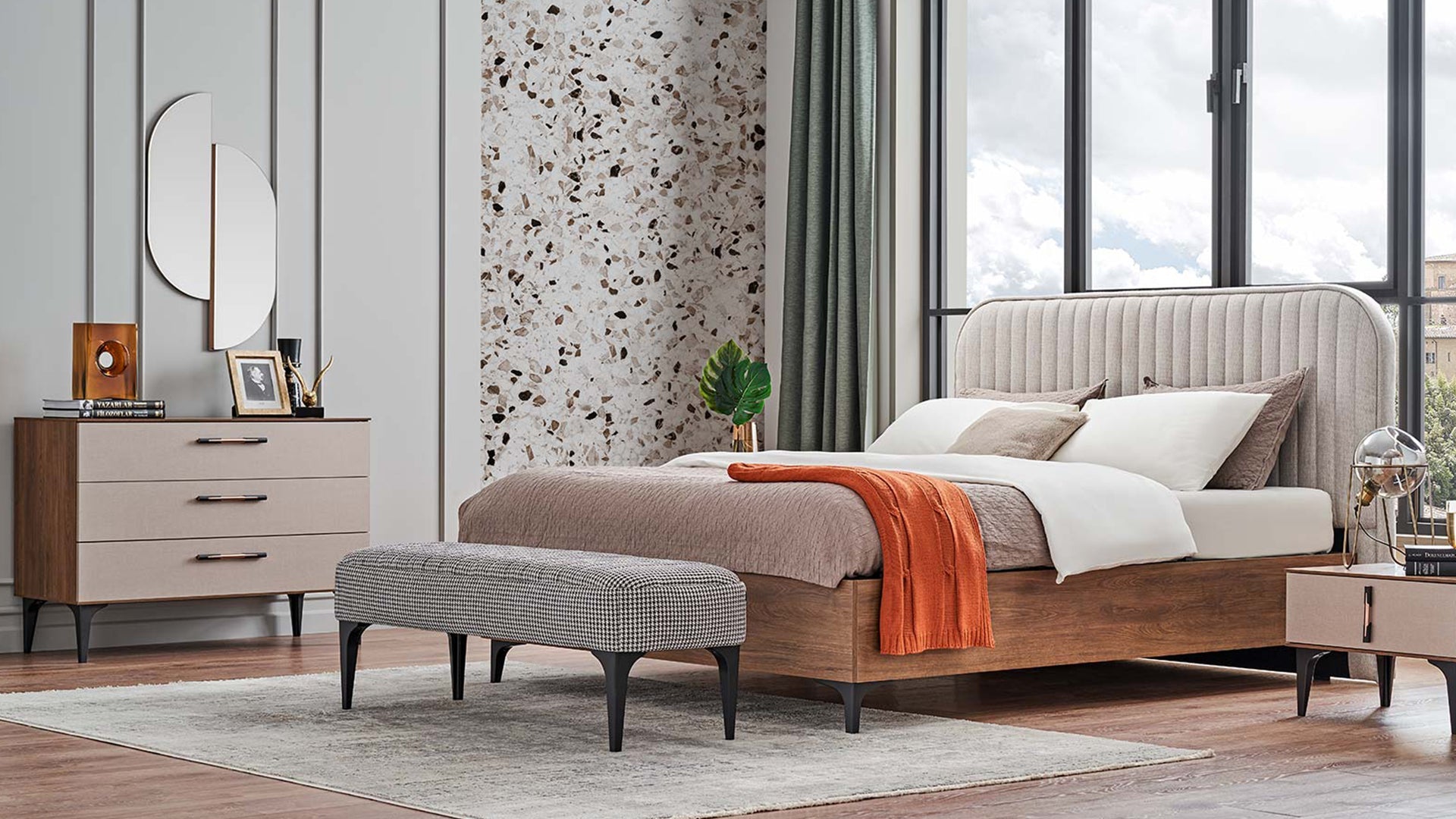 Nova Footstool